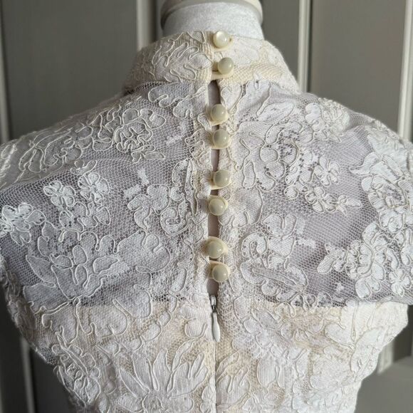 Alexis White and Ivory Lace Bridal Mock Turtleneck Sleeveless Maxi Dress Size XS - Picture 6 of 10